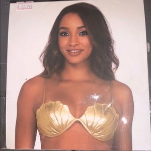 Costume (Mermaid Bra) 🧜‍♀️